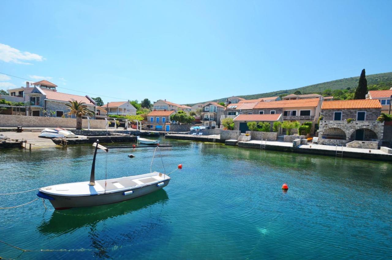 Apartment Romana Tivat Exterior photo